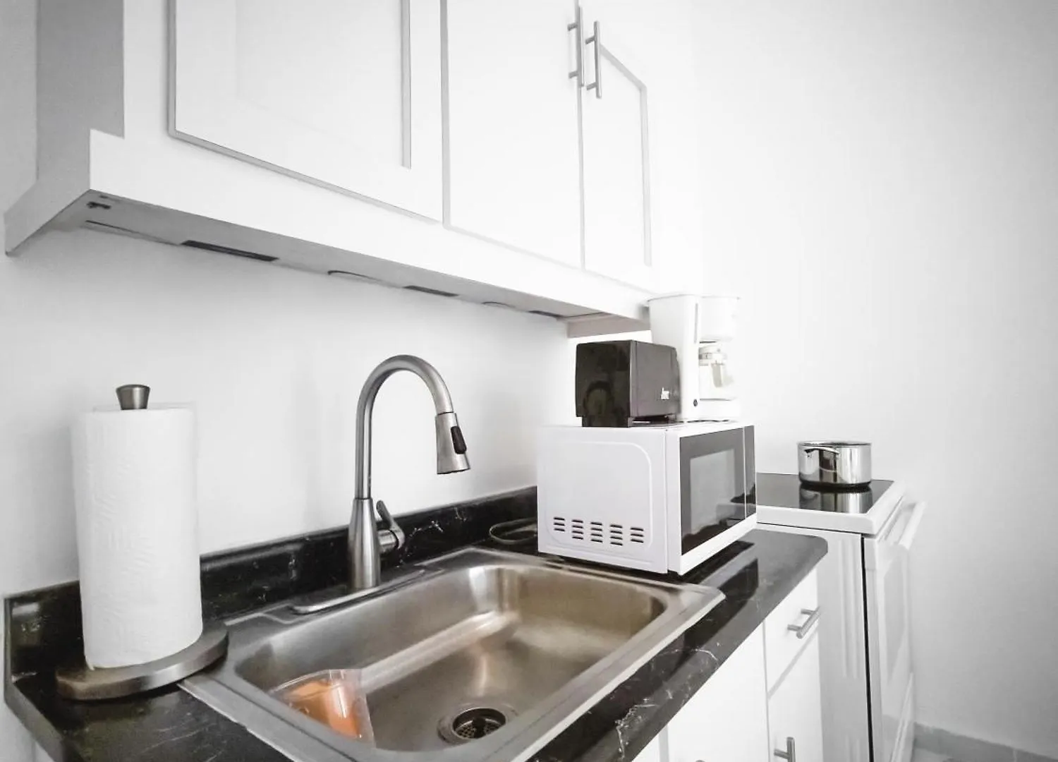 Sunny Guest House Near Beach & Restaurants San Juan Porto Rico